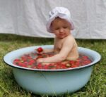 Παιδικό σετ προσφοράς: 1 αφρόλουτρο 250ml+δώρο 40% παιδική κρέμα σώματος 250ml - Image 2